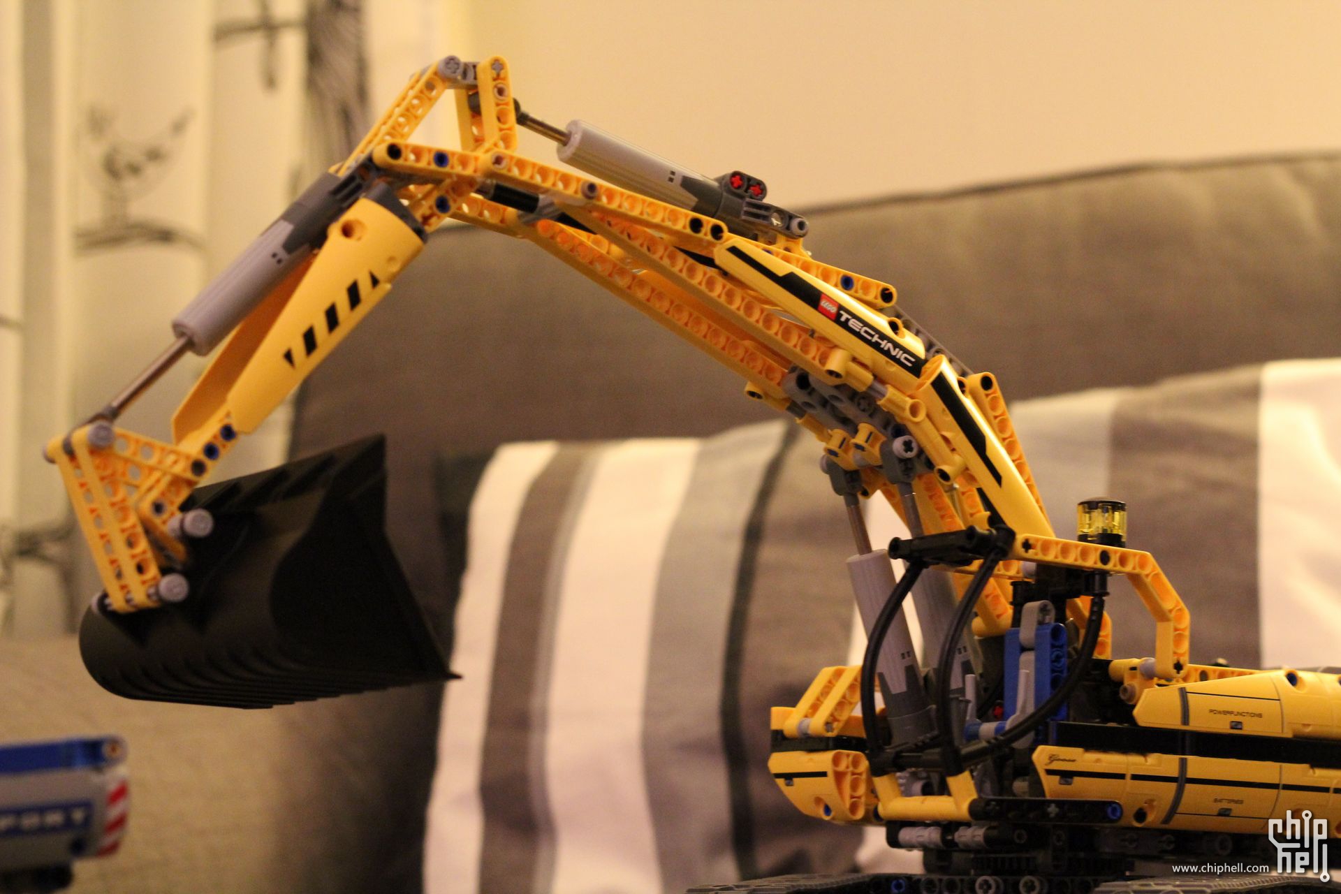 继续跟风发几张8043(motorized excavator挖掘机)的照片