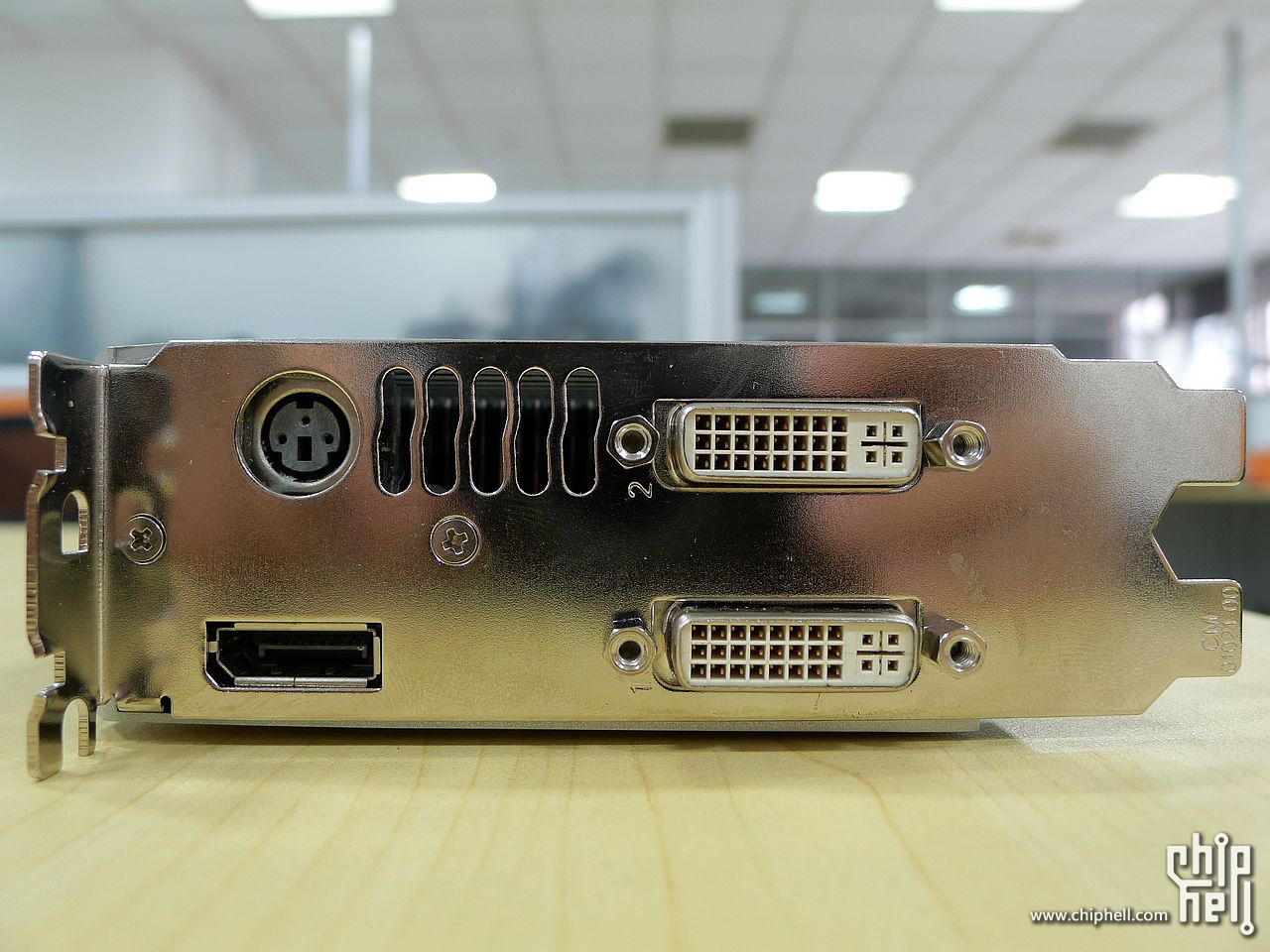 两代nvidia旗舰级专业显卡 quadro fx5800, quadro 6000精美图片