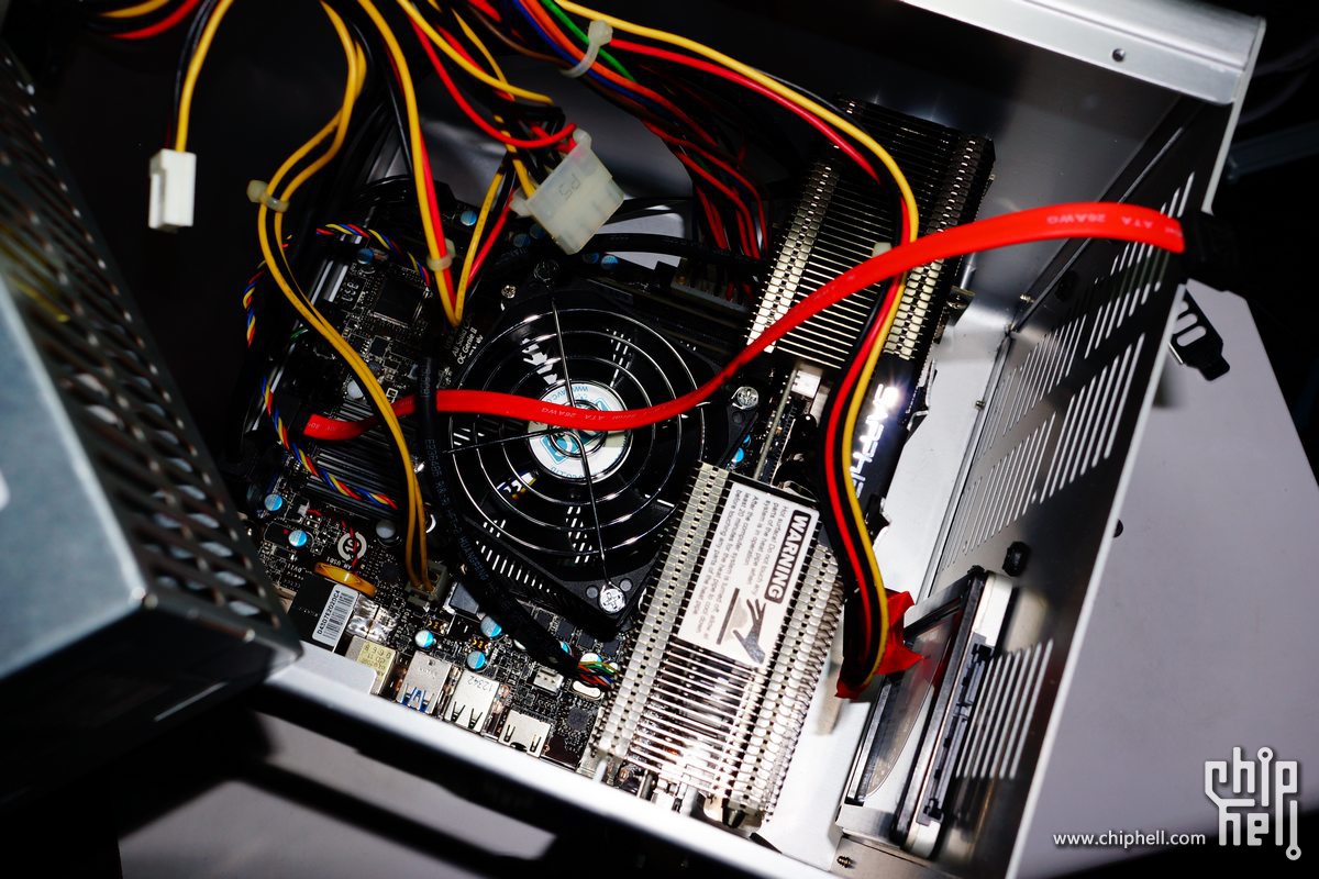 乔思伯v3 能不能上蓝宝石hd7750 静音版?