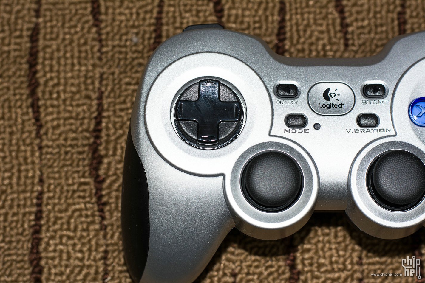 罗技 无线游戏手柄 f710 开箱(附360手柄对比) - 电脑讨论 - chiphell