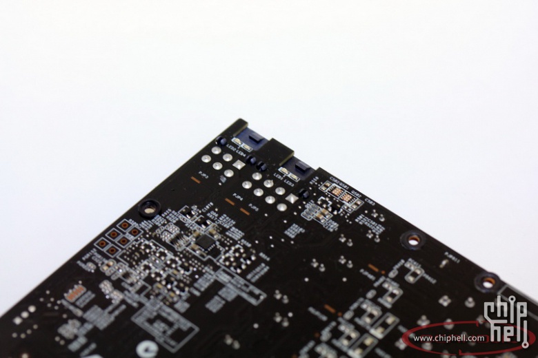 ASUS780DCIIOC-35.jpg