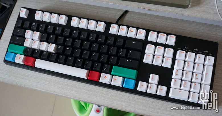 刚入了一款ikbc的f104,哪种配色方案更好呢?