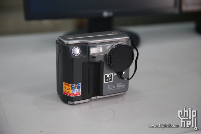 1997年的数码相机--Sony Digital Mavica MVC-
