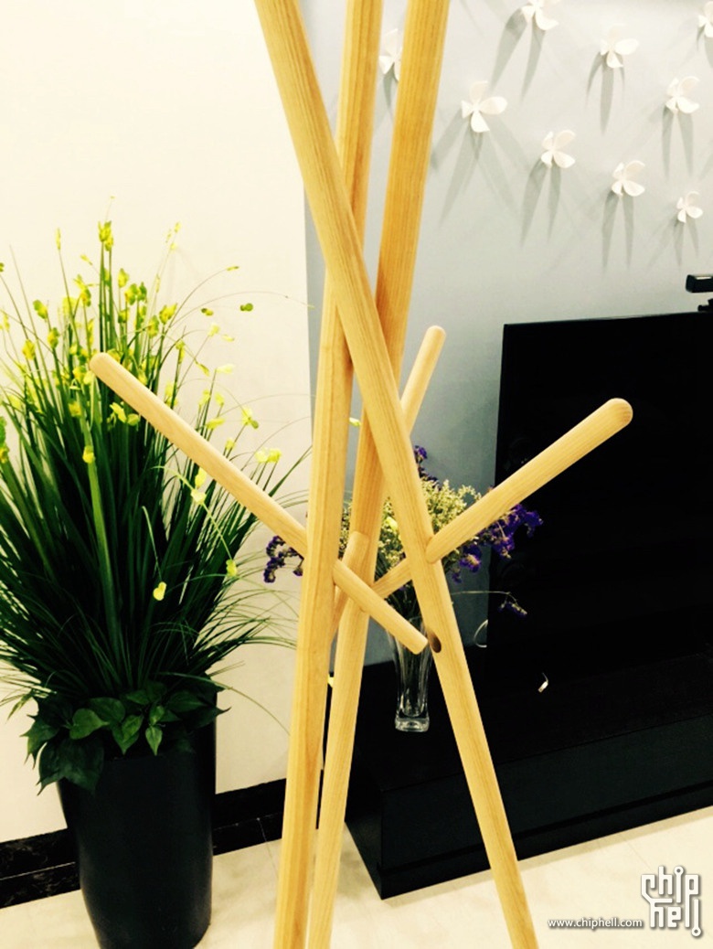 【reddot design】支起来的红点大奖——nude衣帽架