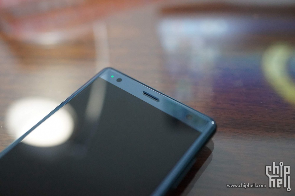 XPERIA XZ2--史上最丑索移产品初评