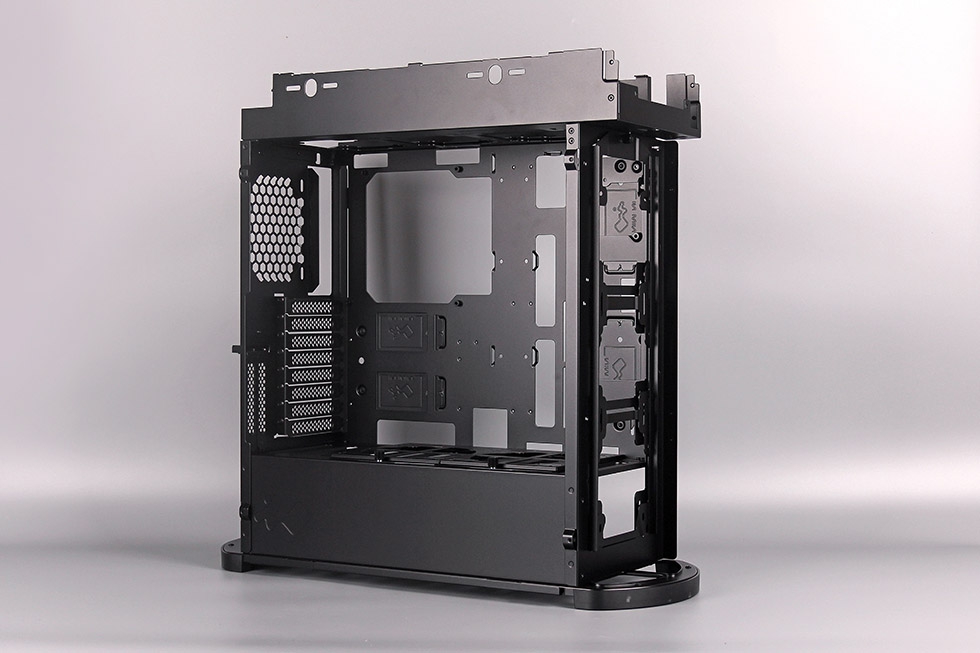 尤文主题全新视觉体验迎广915rogm10frog外设