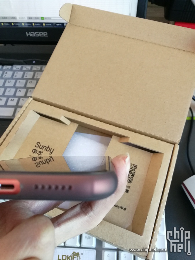 [分享](更新)Iphone XR 薄套和贴膜
