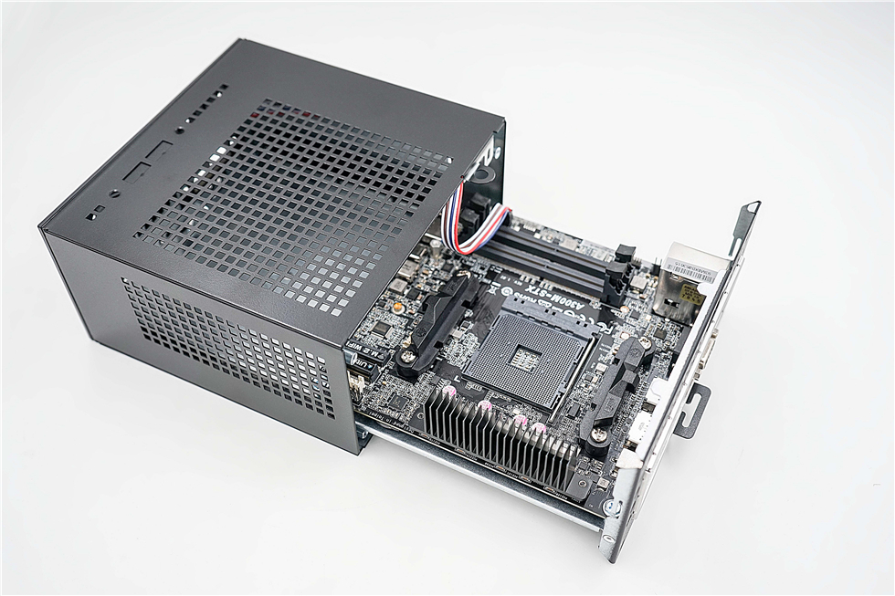 超小amdapu主机华擎deskminia300准系统装机记