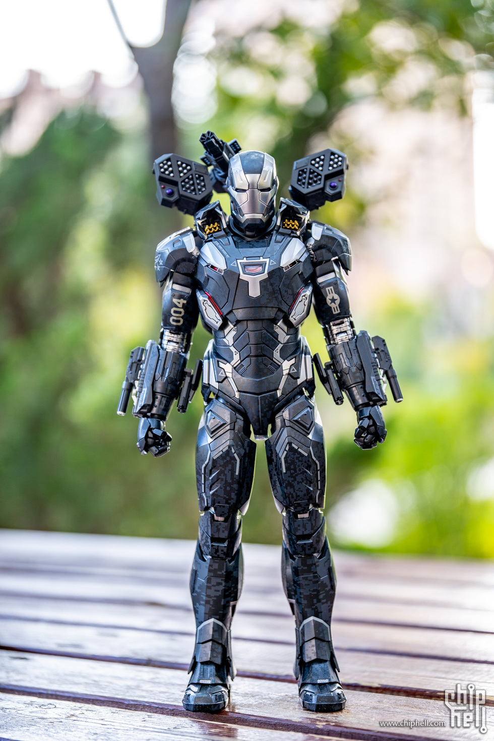 hottoys16复仇者联盟3战争机器50mk4压铸合金