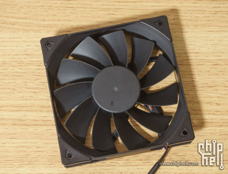 雅浚m12t能做机箱底部进风风扇吗?-散热