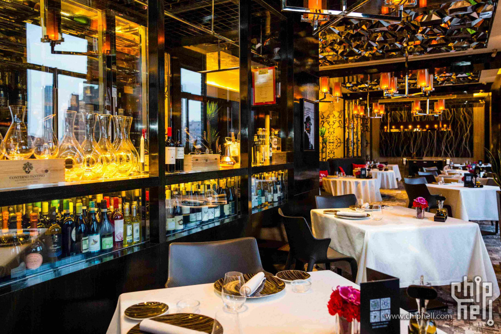 上海一城两餐四颗星805bombana卢布松美食坊