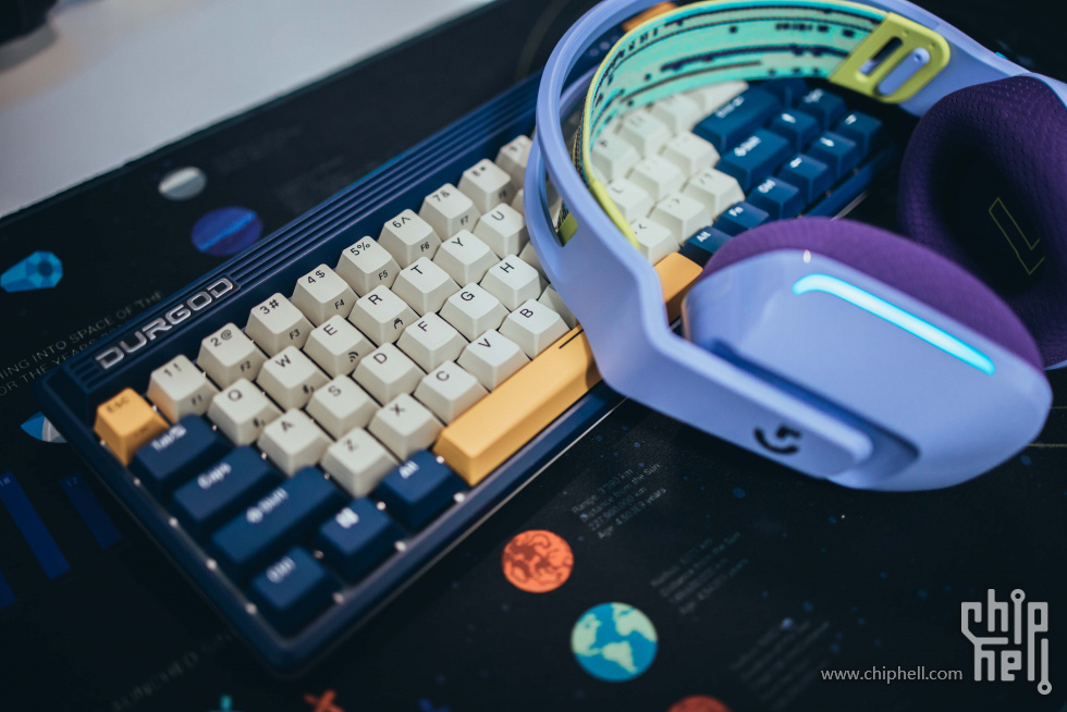 无线游戏耳机紫色版罗技g733开箱