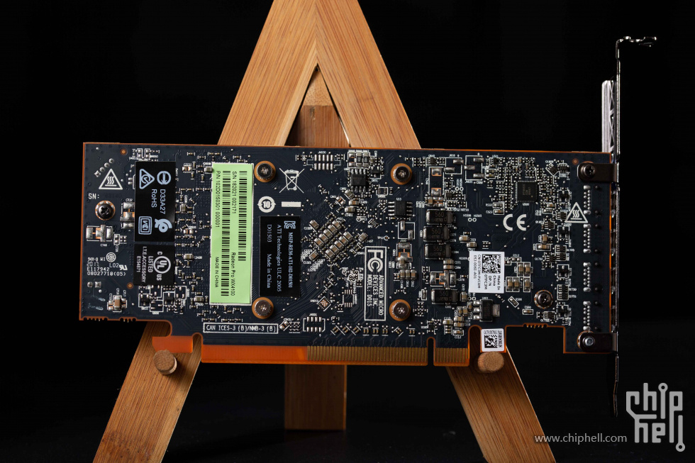 AMD-Radeon-Pro-WX4100-HalfHeight-05.jpg