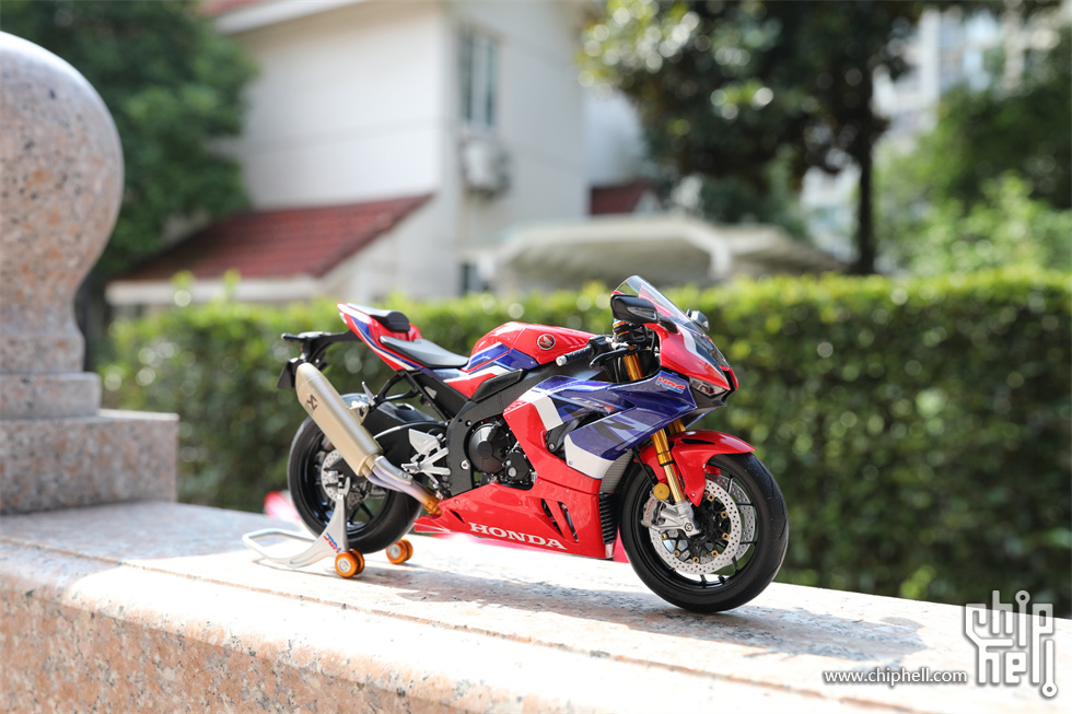 cbr03.jpg