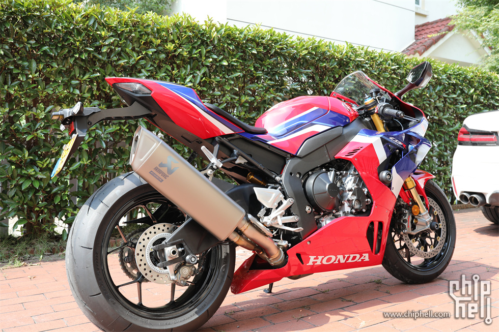 cbr10.jpg