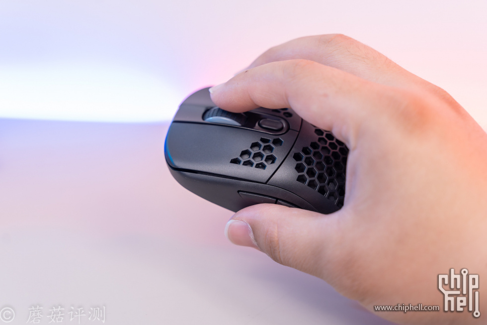 65 20220512 2022.05.12-12400 RTX3060Ti Tt全家桶装机.jpg