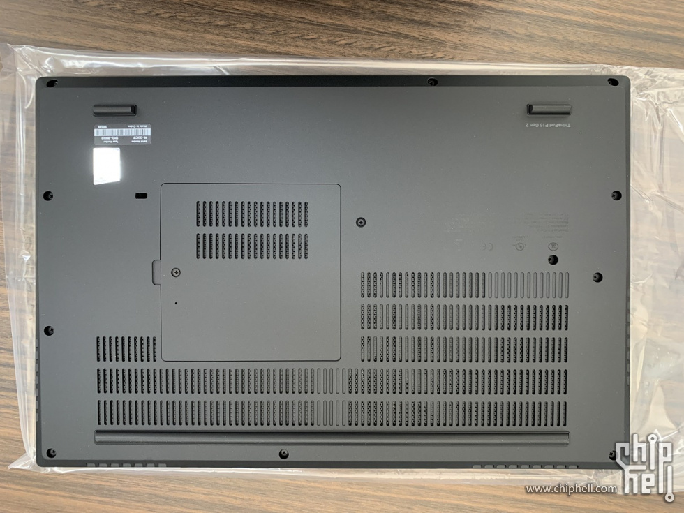 ThinkPad P15 GEN2 背面