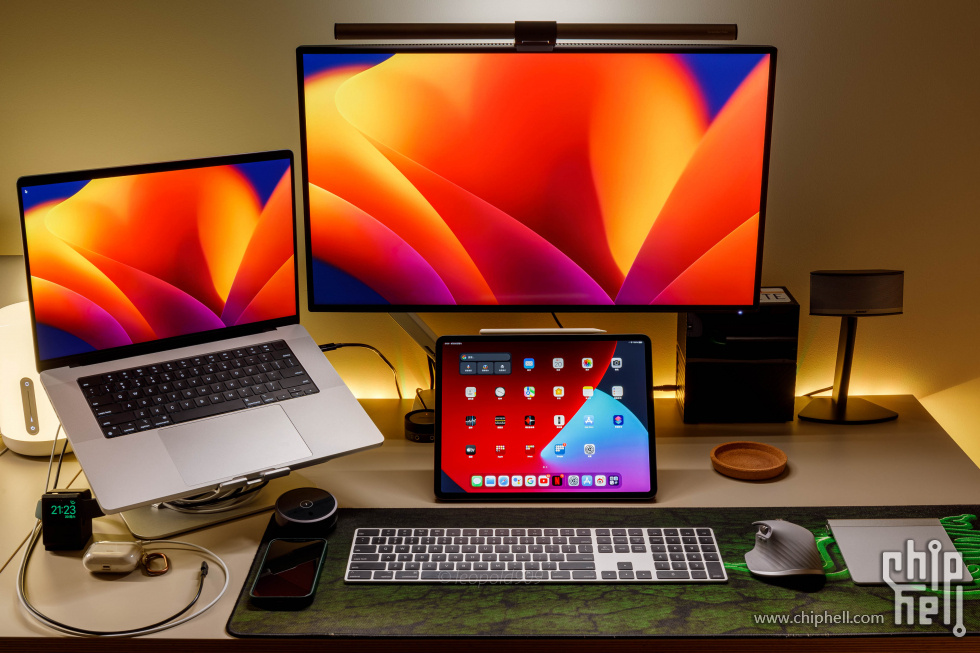 Desktop Setup-7.jpg