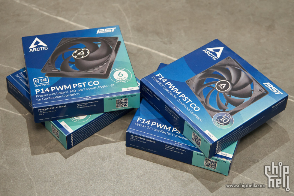 22-11-01-13900K_RTX4090_ITX-PC_Build-DSC00368.jpg