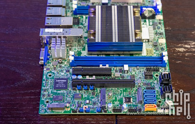 Supermicro-X11SDV-4C-TP8F-PCIe-Slots.jpg