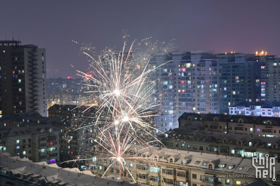 不知从什么时候起，看烟花变成了一件奢侈的事情