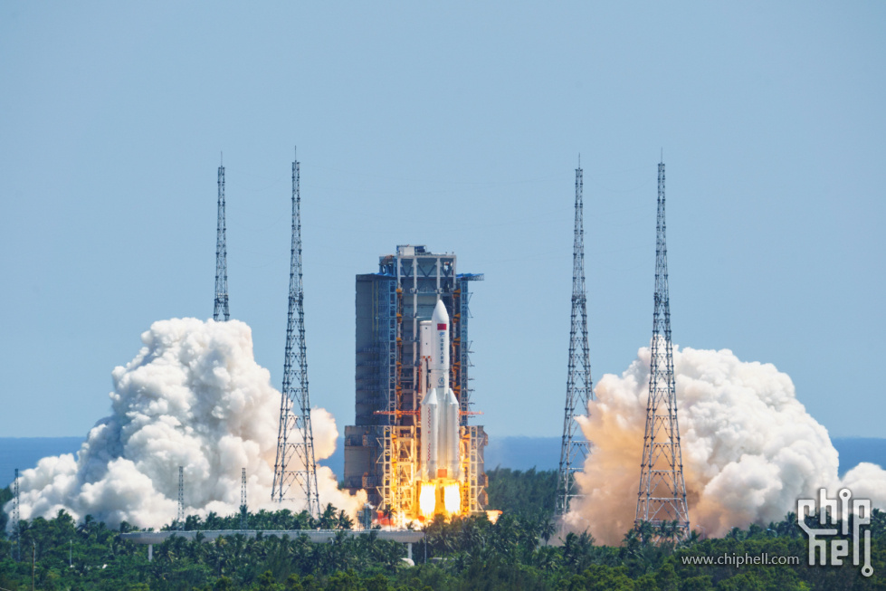 XCR00550-21-122.jpg