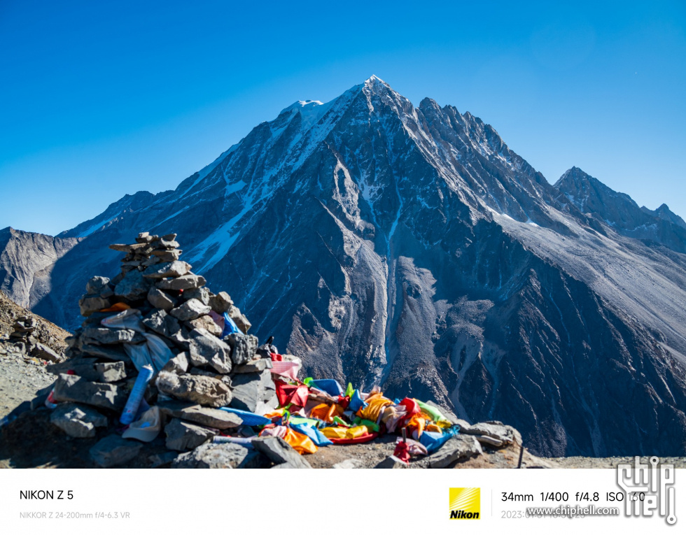 雅拉雪山