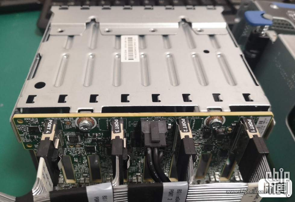 HPE 8FF_NVMe_CageKit.jpg