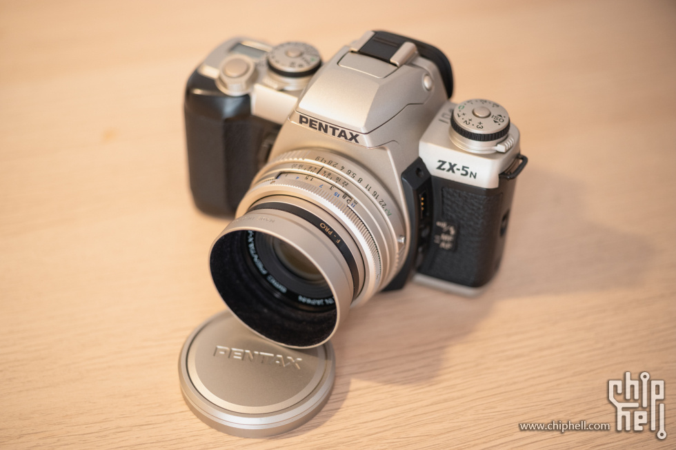 LeicaSL-zx5n.jpg
