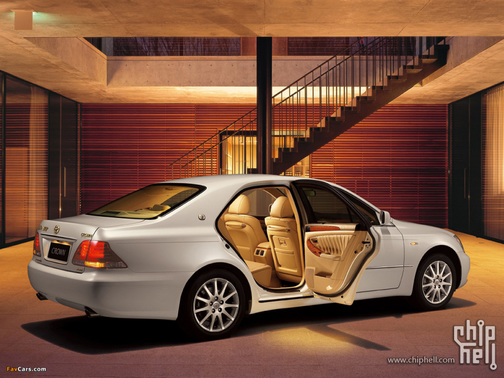 images_toyota_crown_2005_2.jpg