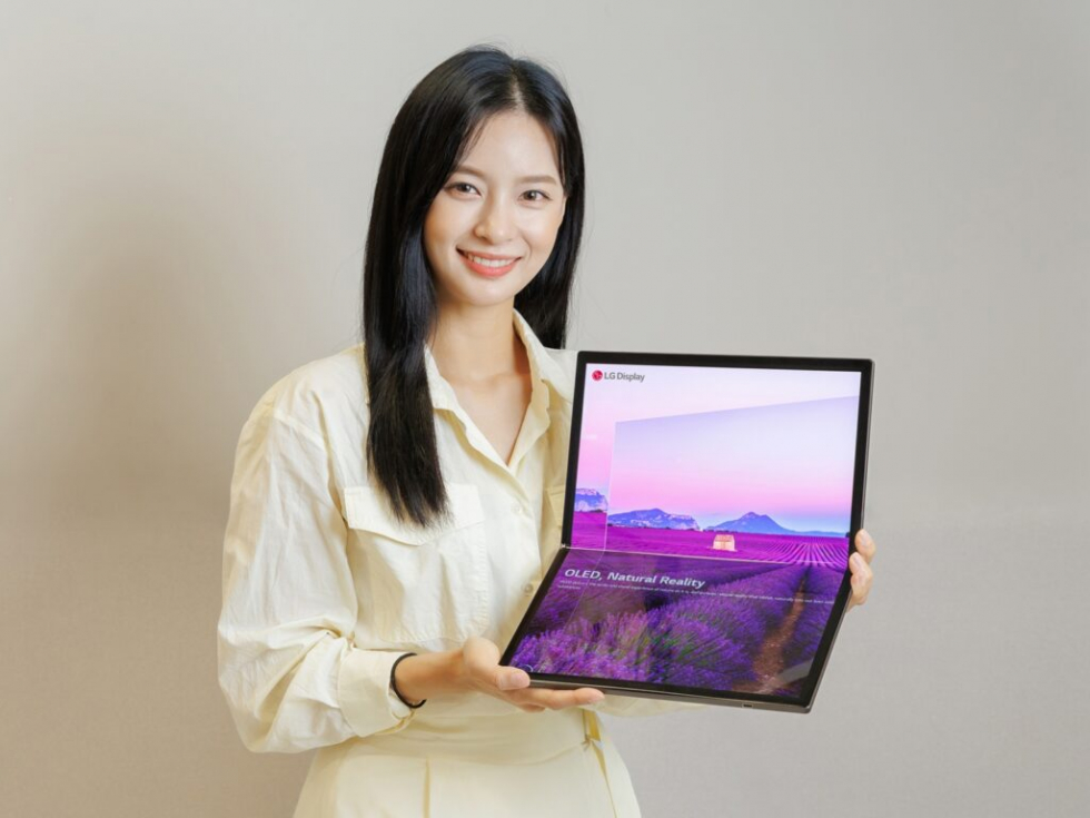 LG_17NB_OLED_1.jpg