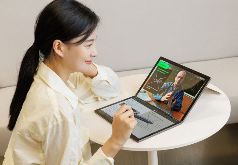 LG_17NB_OLED_2.jpg