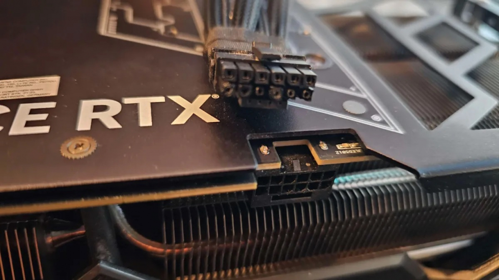 RTX4090_12VHPWR.jpg