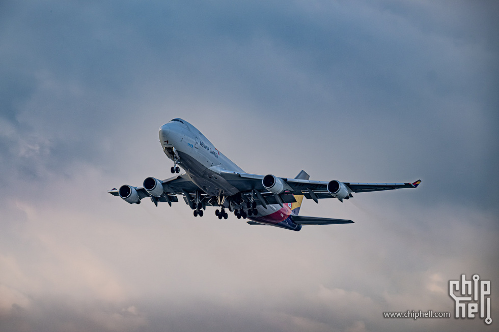 747货起飞 韩亚6-NR 拷贝.jpg