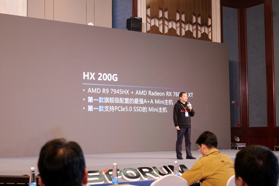 HX200G-1.jpg