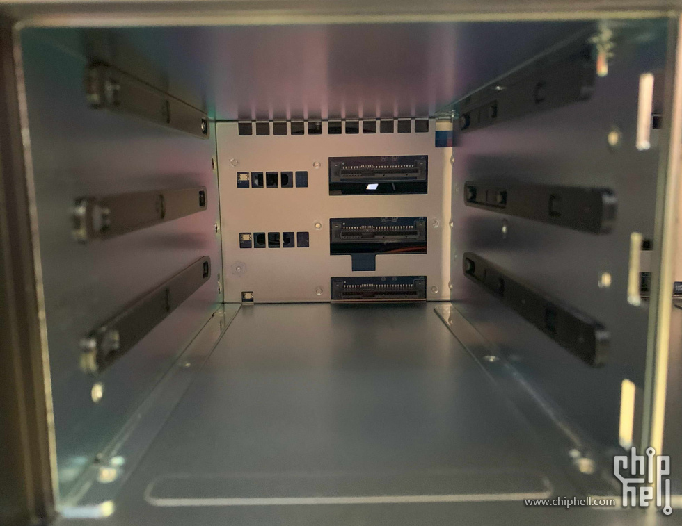 013硬盘架.JPG