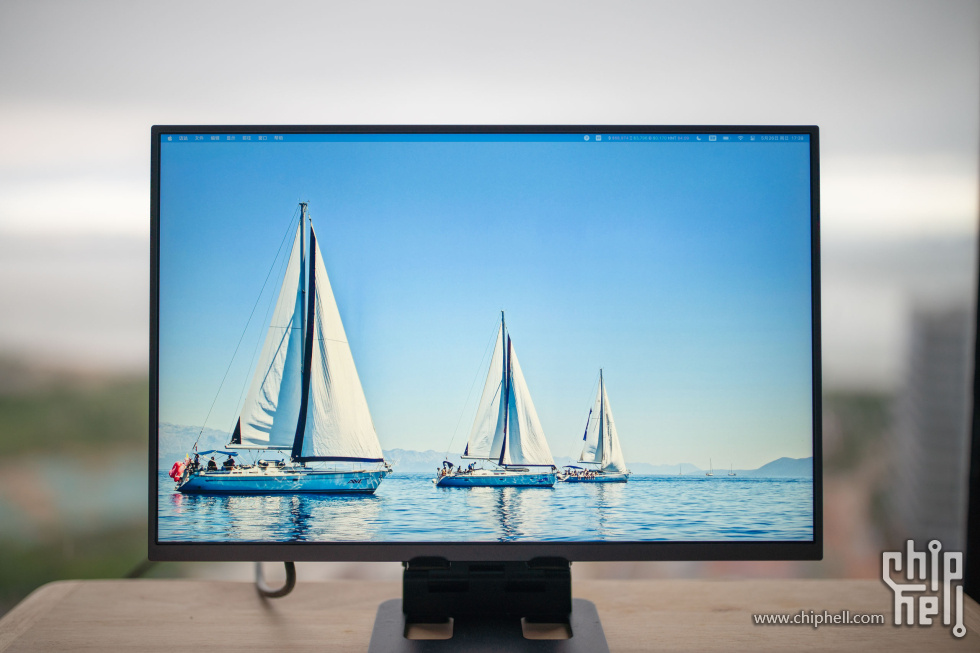 DearTanker-HRF-160-Mark-III_Portable-Monitor_4K120Hz_24.jpg