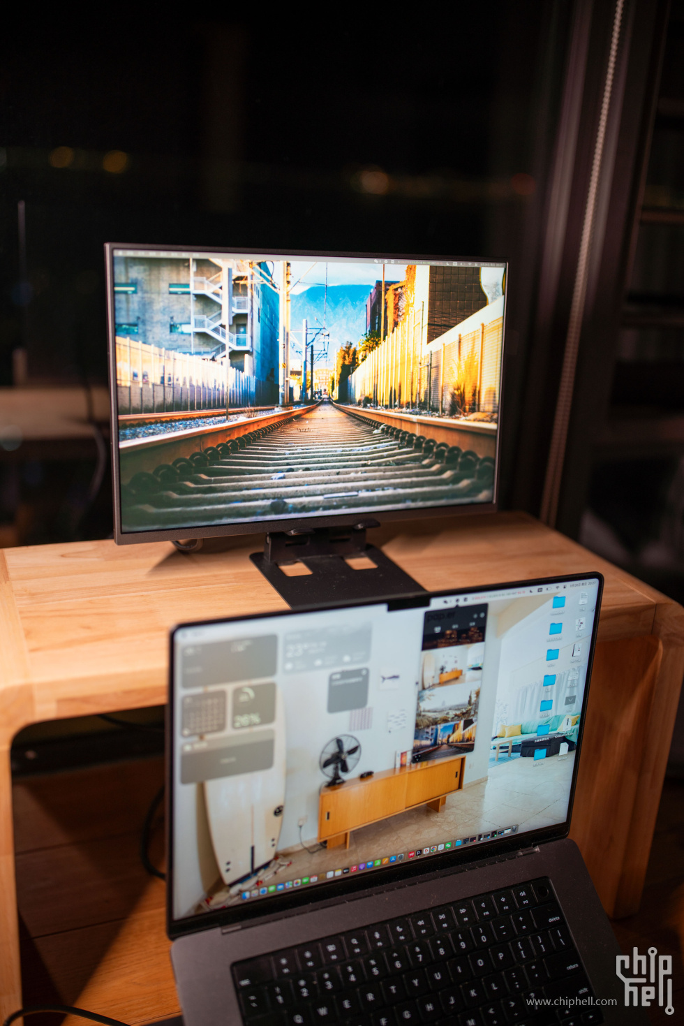 DearTanker-HRF-160-Mark-III_Portable-Monitor_4K120Hz_37.jpg