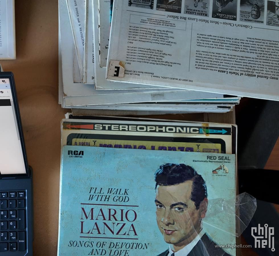 small_Mario Lanza & Frankie Laine.00_08_18_01.Still012 (Copy).jpg