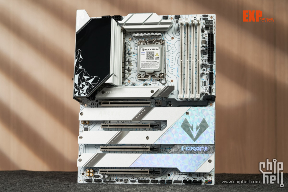 铭瑄 iCraft Z890 ARCTIC1.jpg