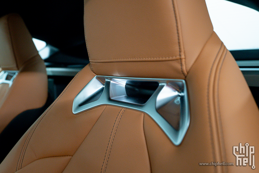 Driver_Seat_3