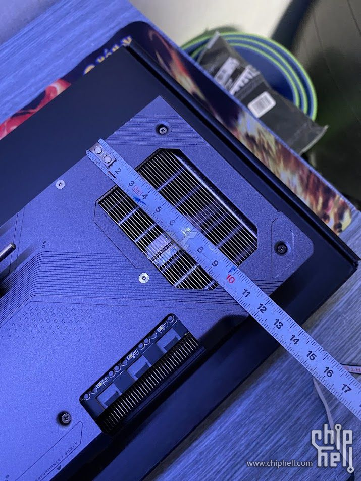 RADEON-RX-9070XT-GIGABYTE-GAMING-5.jpg