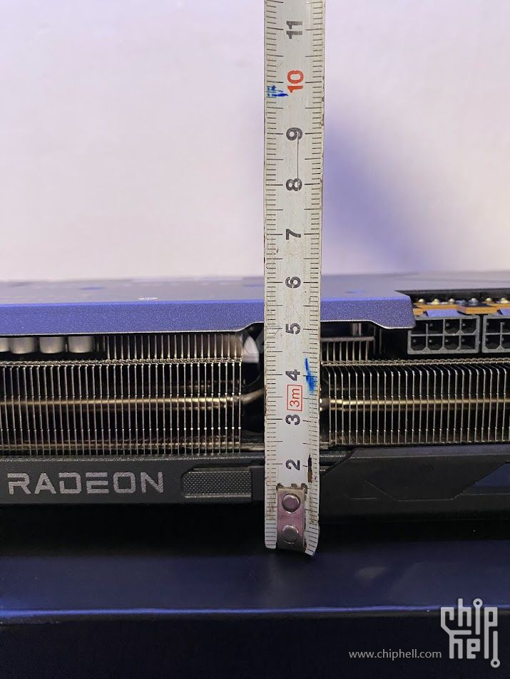 RADEON-RX-9070XT-GIGABYTE-GAMING-8.jpg