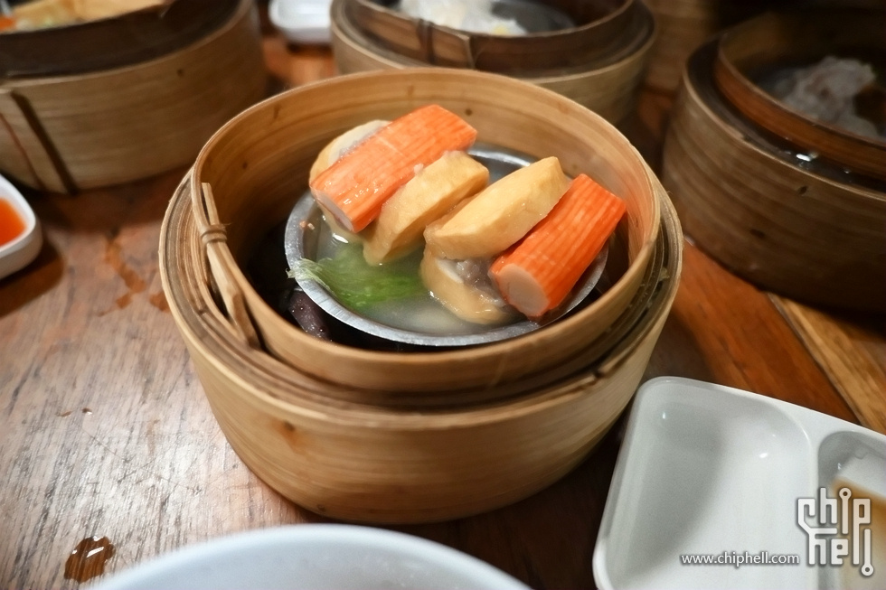 50.路边中午餐1~鱼豆腐包肉 蟹肉棒.JPG