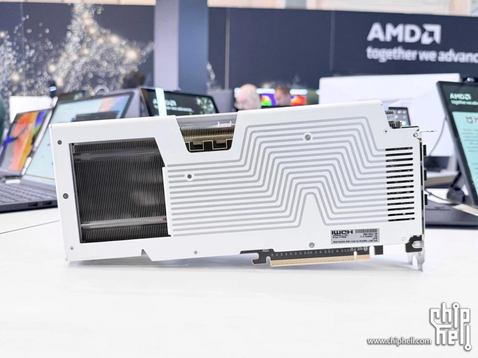 讯景XFX-3.jpg