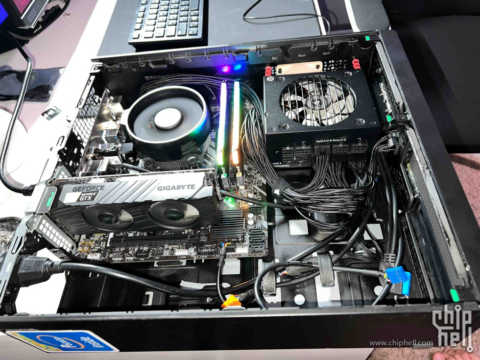 ​魔改HP Z230 Small Form Factor Workstation (4).jpg