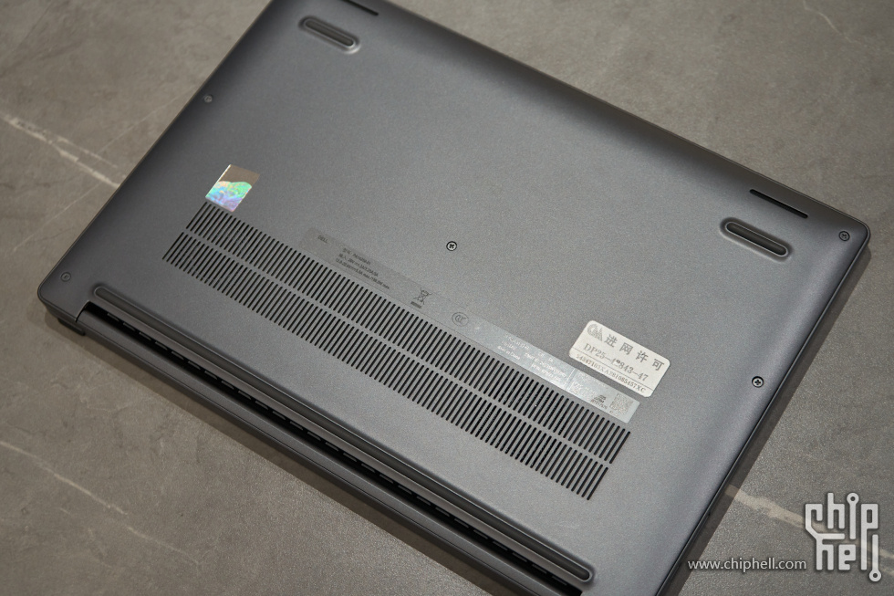 25-03-18_dell-pro-14-premium-unbox_DSC00608.jpg