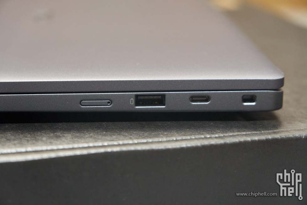 25-03-18_dell-pro-14-premium-unbox_DSC00615.jpg