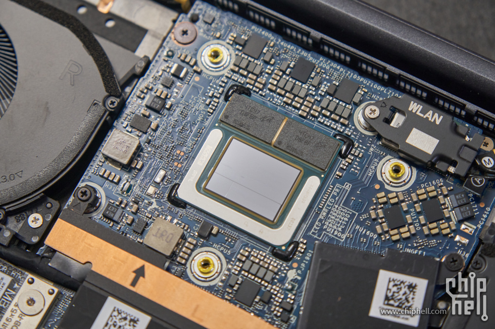 25-03-18_dell-pro-14-premium-unbox_DSC00637.jpg