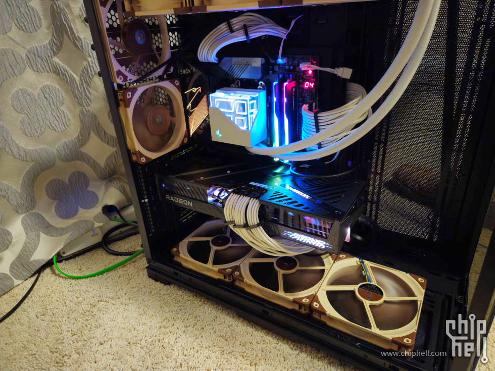 9070XT 1.jpg